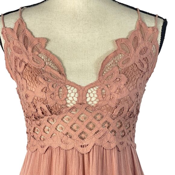Free People One X-Small Adella Slip Mini Dress Rose Crochet Lace Flowy Smocked - Picture 4 of 12